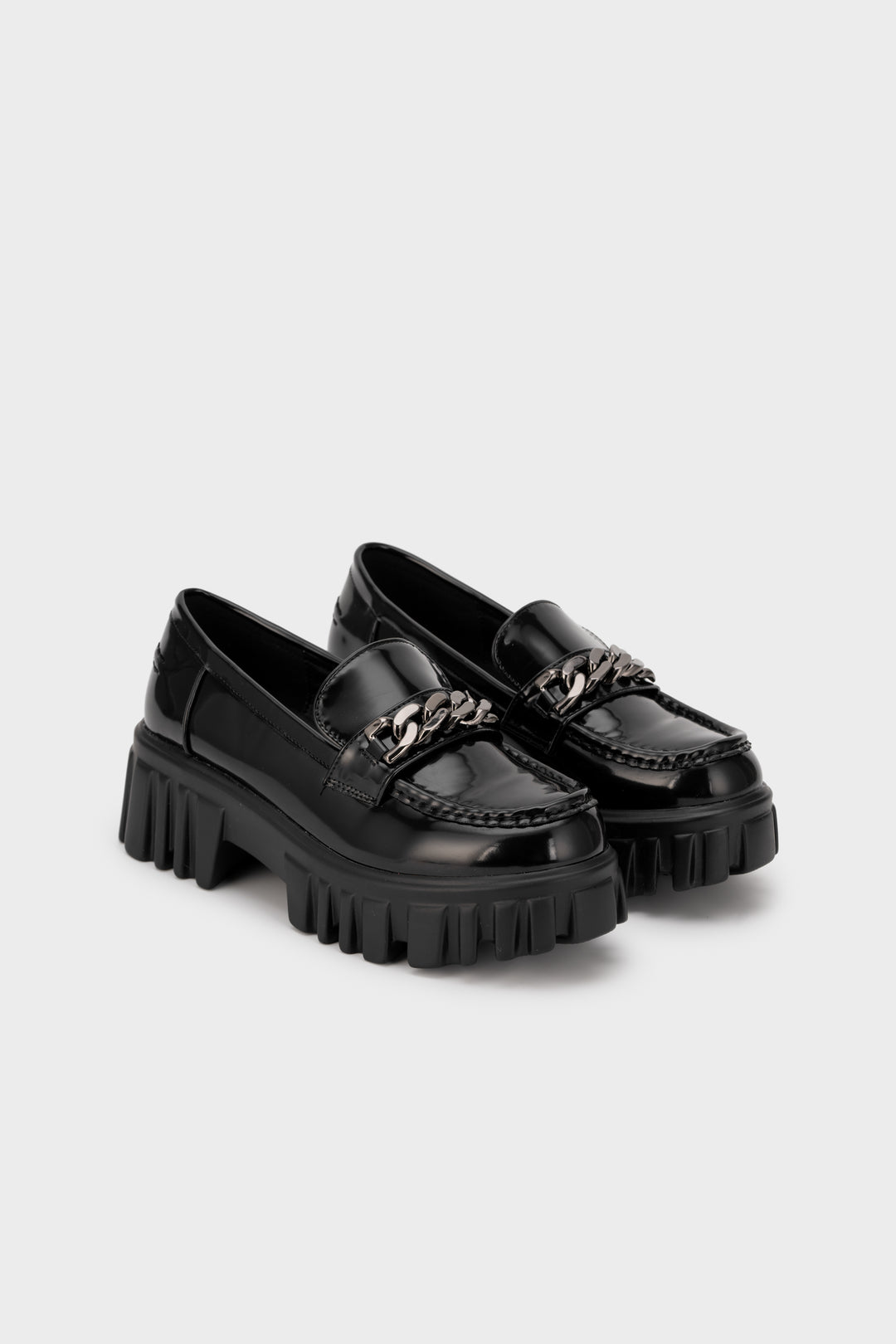 EMBELLISHED CHAIN PLATFORM LOAFER