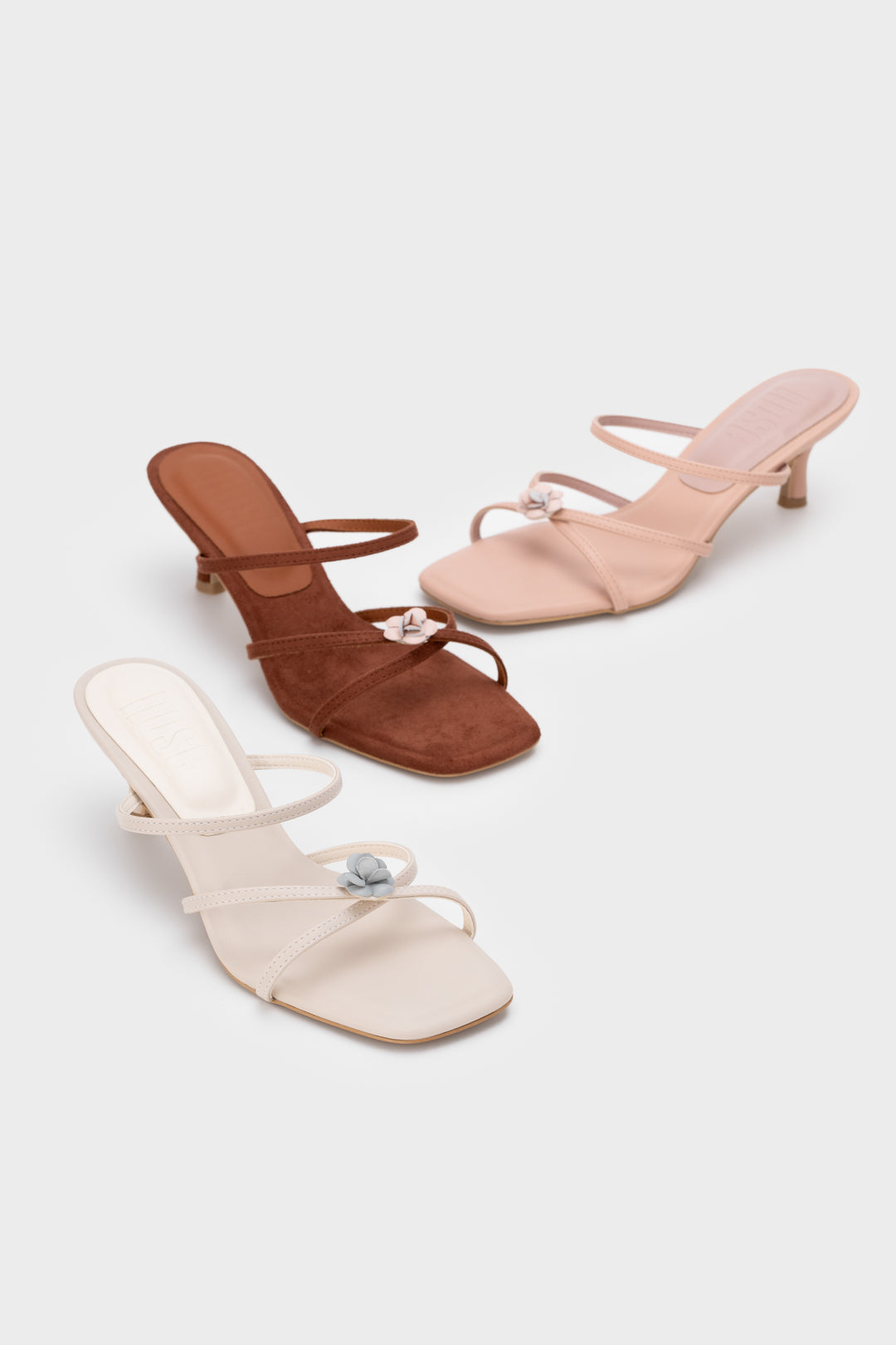 FLORAL DETAIL STRAPPY SQUARE TOE MID HEEL SLIDE