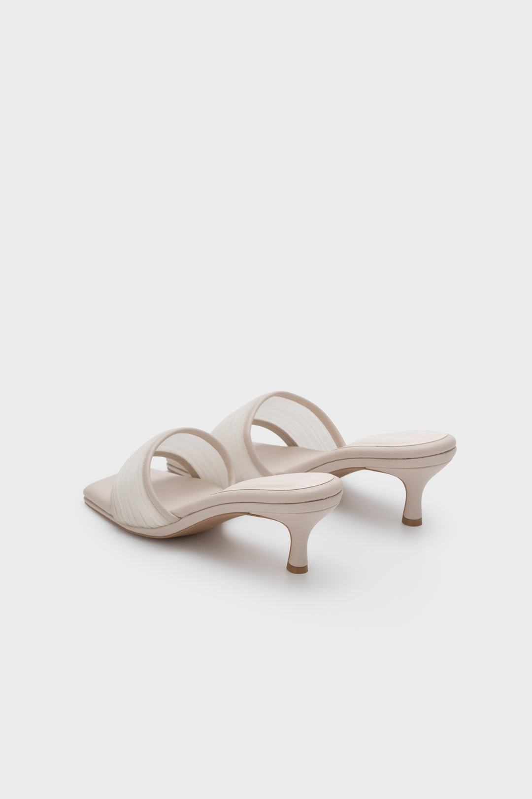 #color_mesh-off-white