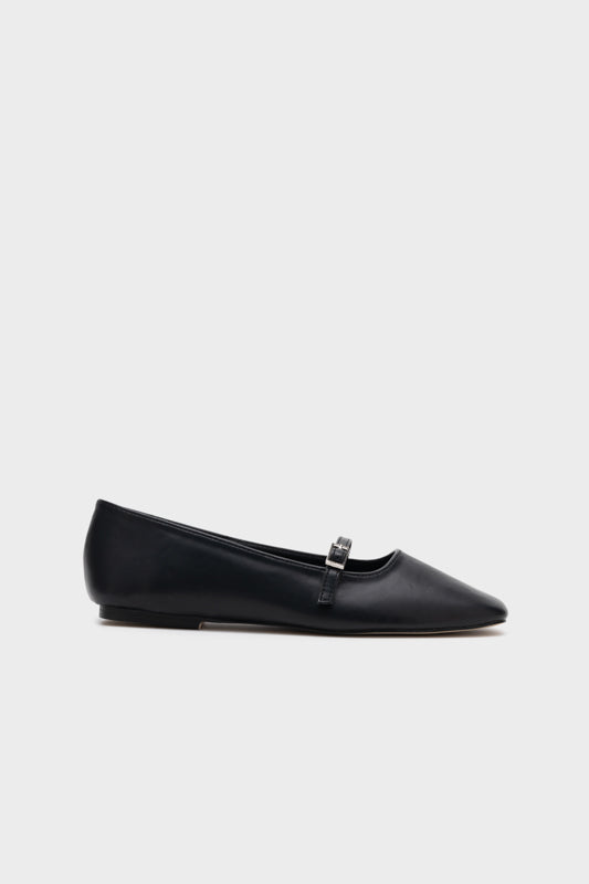 MARY JANE SQUARE TOE FLAT PUMP - Nose