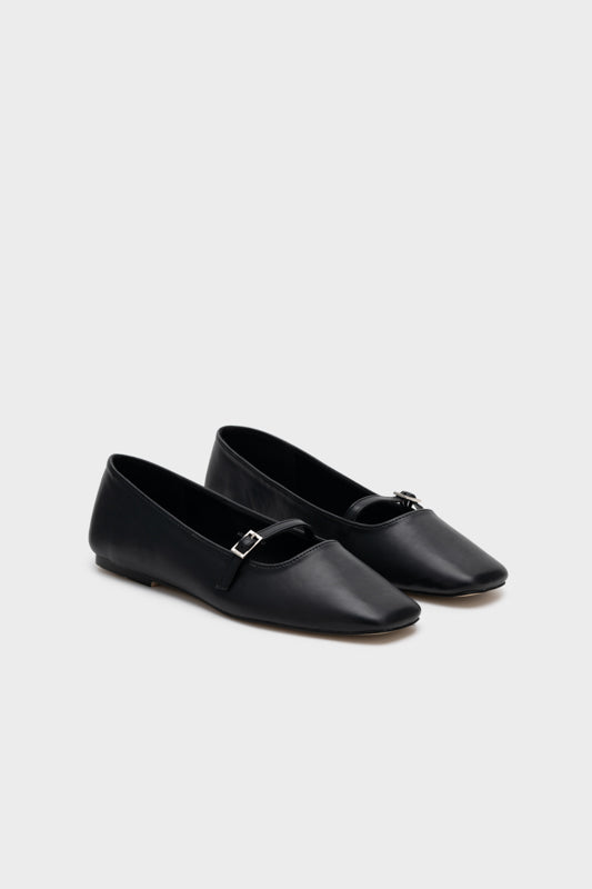 MARY JANE SQUARE TOE FLAT PUMP - Nose