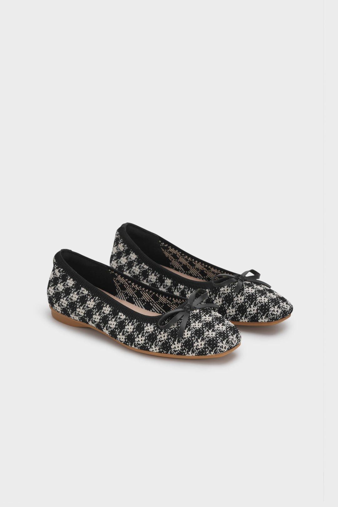 HOUNDSTOOTH FLAT BALLERINA WITH RIBBON DETAIL