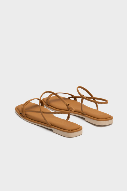 STRAPPY FLAT SANDAL - Nose