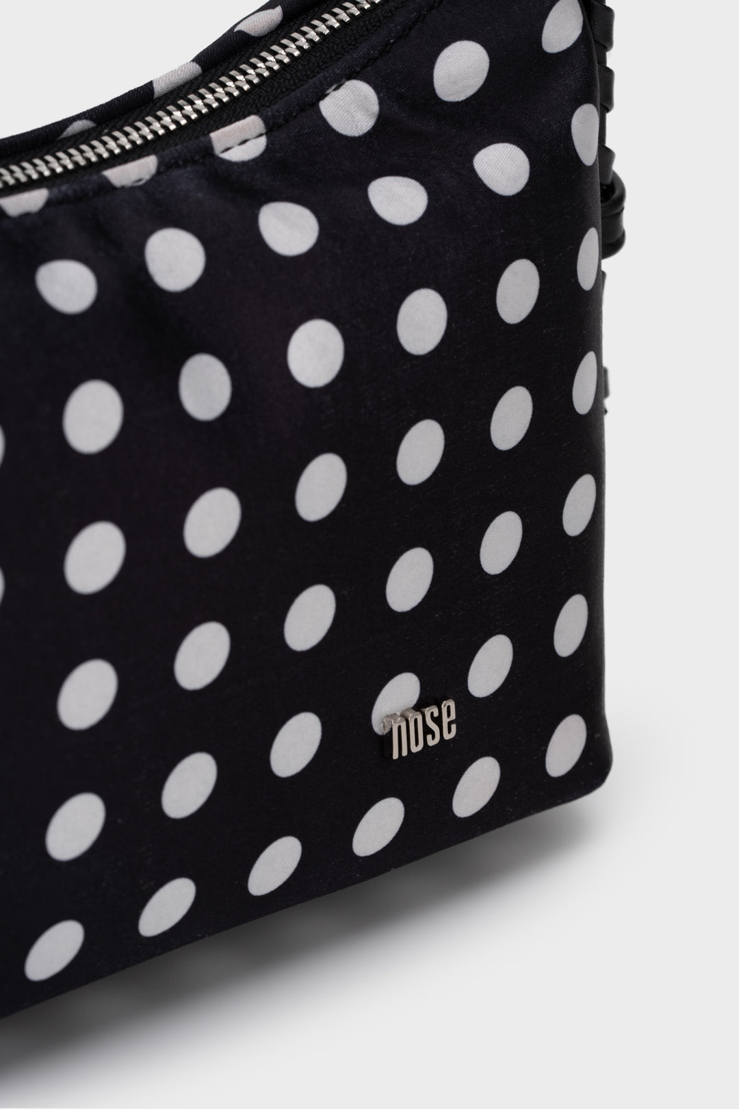 #color_black-polka-dot